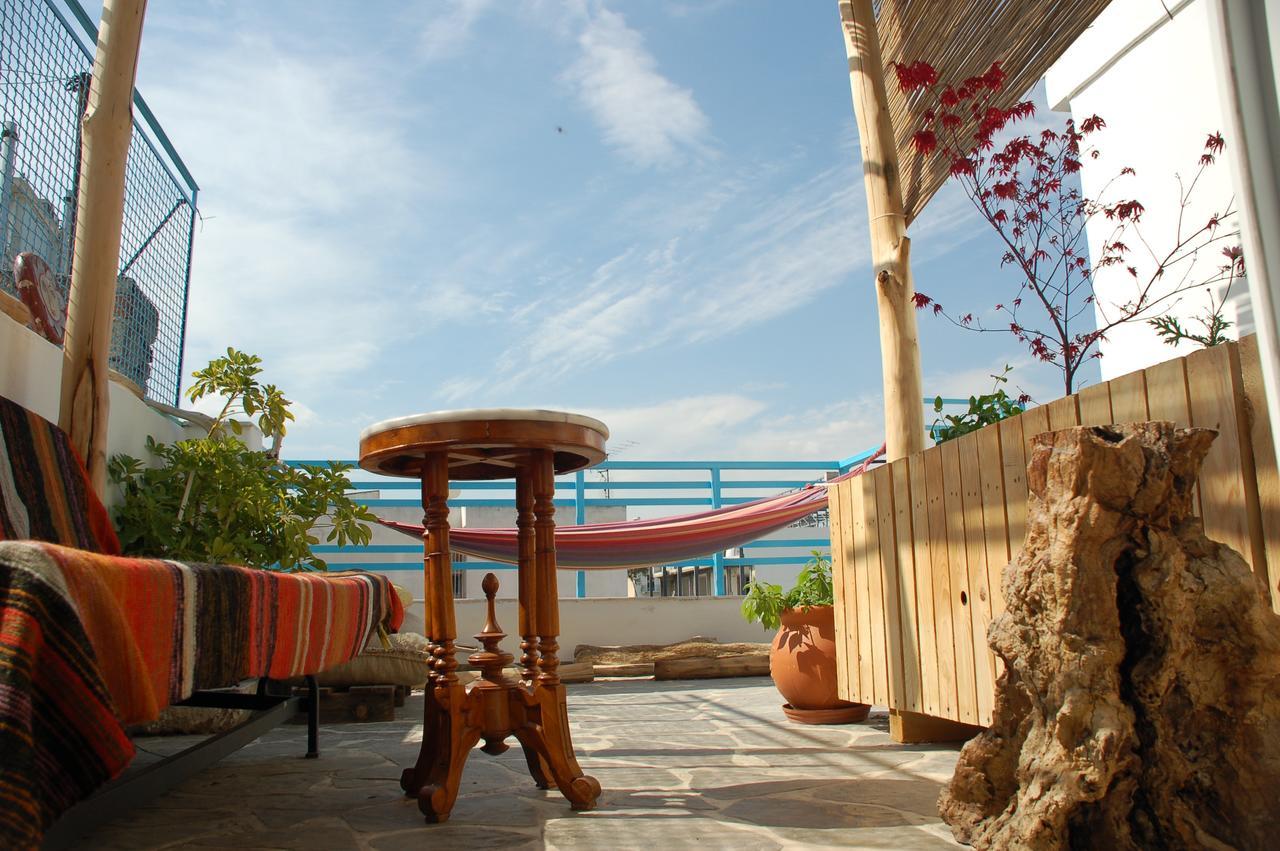 Auberge de jeunesse The House à Athènes Extérieur photo