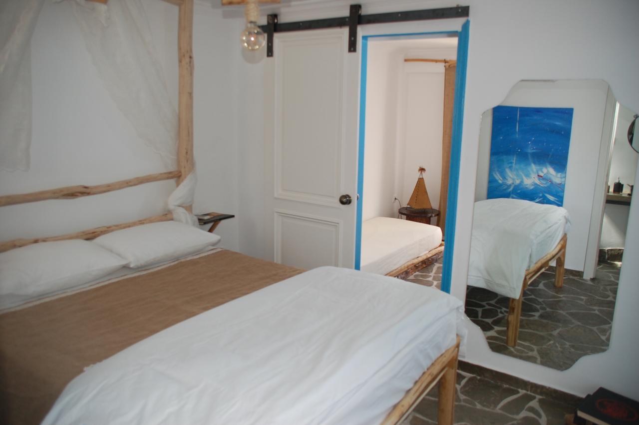 Auberge de jeunesse The House à Athènes Extérieur photo