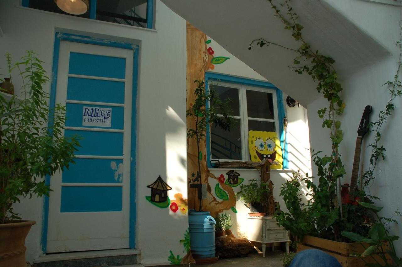 Auberge de jeunesse The House à Athènes Extérieur photo